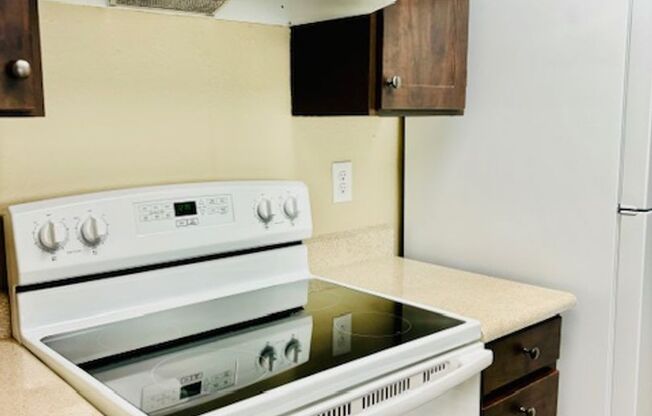 2 beds, 1 bath, 830 sqft, $1,349, Unit 134