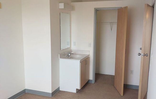 3 beds, 1 bath, 1,064 sqft, $3,199, Unit 45R-502