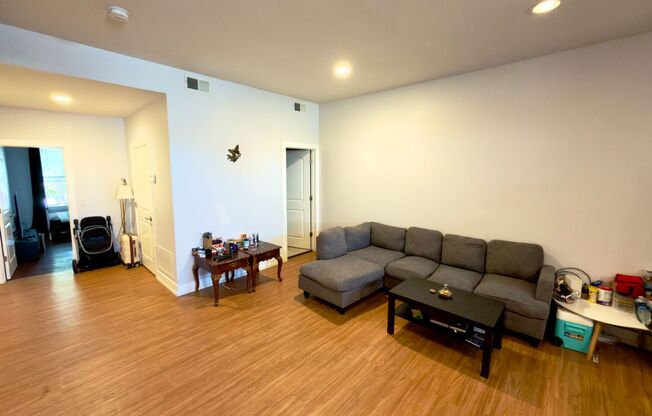 4459 Lawrence