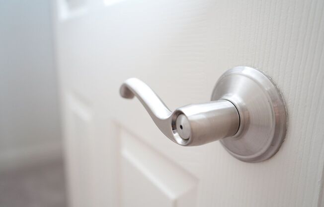 2 beds, 2 baths, 1,052 sqft, $1,750, Unit Ste #212