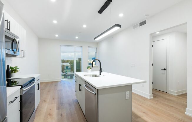 1331 Juniper
