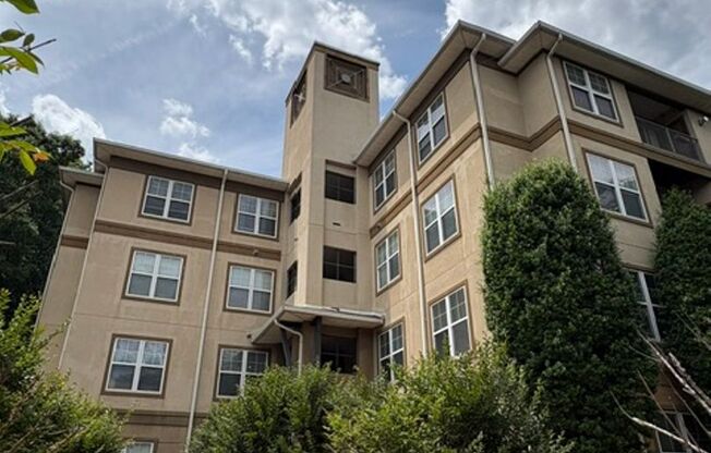 Location, location, location!! 1 BR 1 BA walk to metro and all amenities