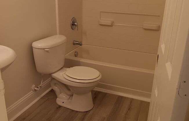 NNG Summit Apartments LLC