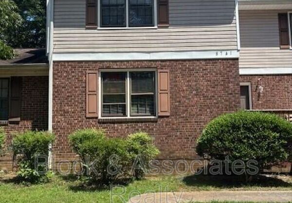 8741 CHAPEL HL RD
