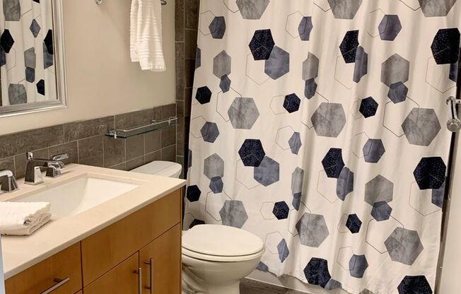 1 bed, 1 bath, $3,500, Unit 724