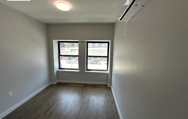 175 E 116 ST