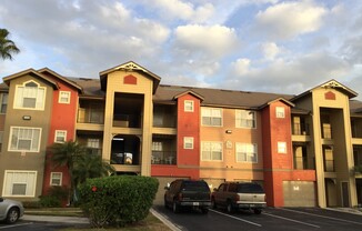AVAILABLE ON JULY 1ST. BEAUTIFUL 1/1 CONDO AT VILLAS DEL SOL.