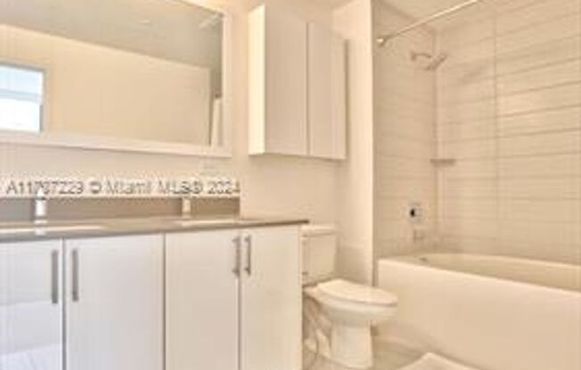 2 beds, 2 baths, 1,224 sqft, $4,550, Unit 999 SW 1st Ave # 24-04(A11707229)