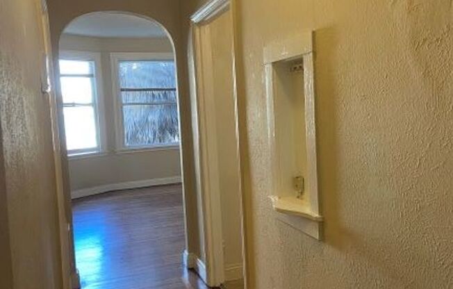 Studio, 1 bath, $1,750, Unit 4