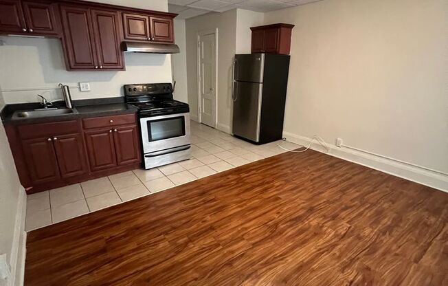 Studio, 1 bath, 224 sqft, $900, Unit 403