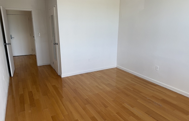1 bed, 1 bath, 645 sqft, $2,000, Unit 516