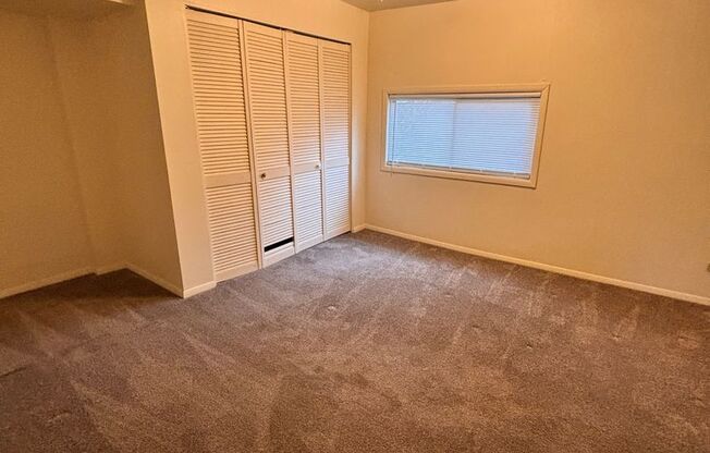 2 beds, 1 bath, 1,054 sqft, $1,600, Unit 1129#1