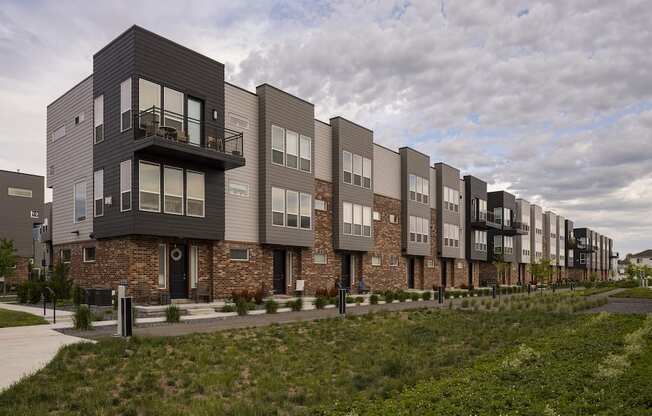 The Hudson View of the Townhomes