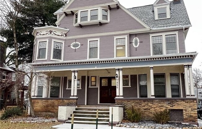 1856 E 89 ST