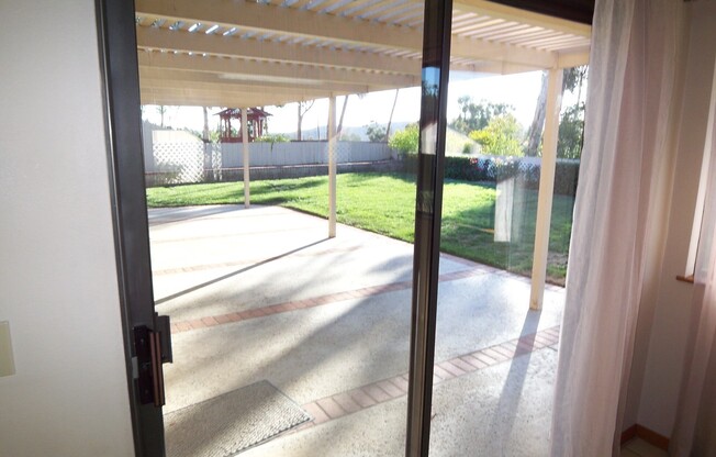 Charming 3Br/2Ba Single Story House W/3 Car Garage in Poway