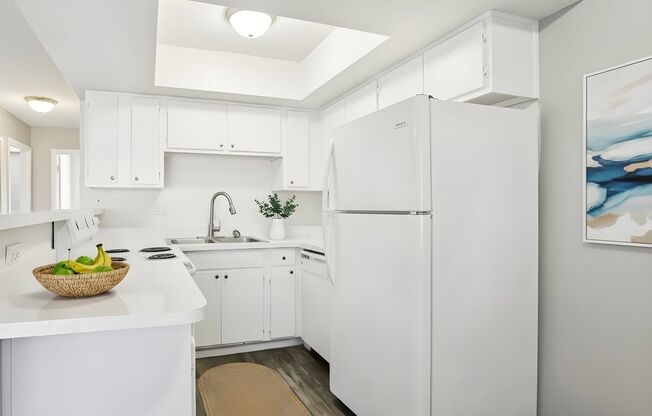 1 bed, 1 bath, 650 sqft, $1,049