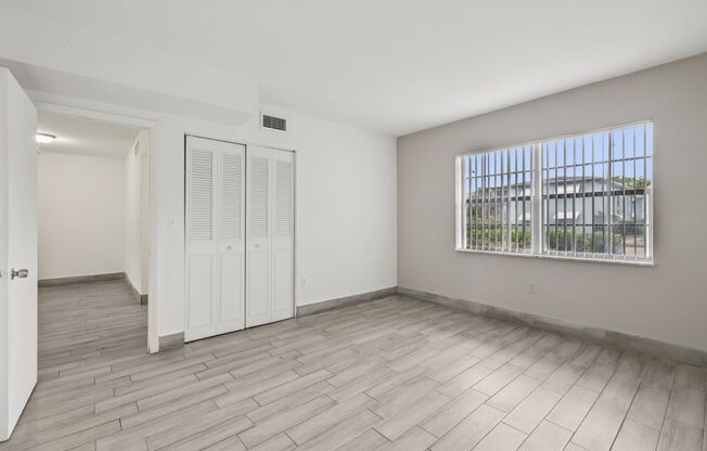 2 beds, 2 baths, 1,100 sqft, $2,150, Unit 04_301