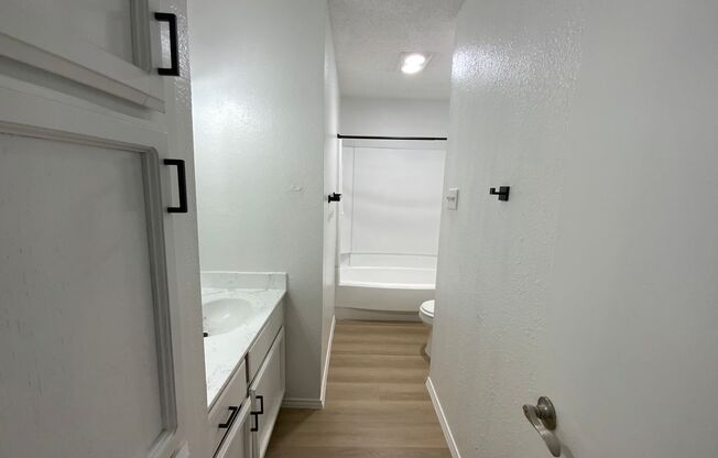 3 beds, 2 baths, 1,203 sqft, $1,950, Unit 11639B
