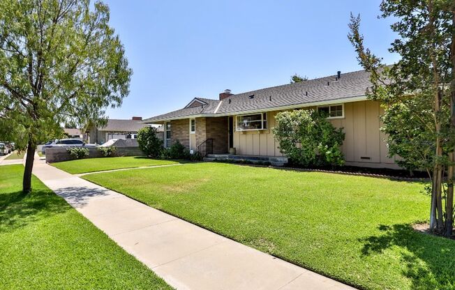 Beautiful Spacious Single Family Home in Anaheim for Lease