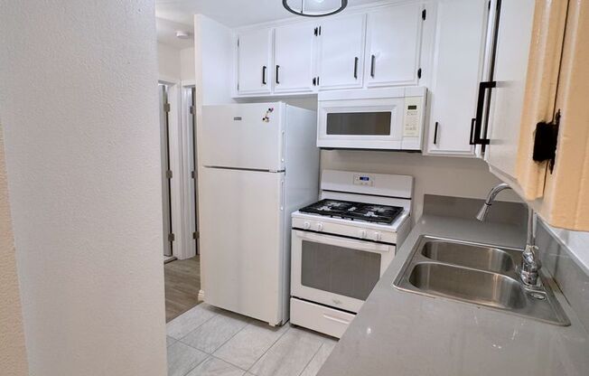 Broadway Apartments