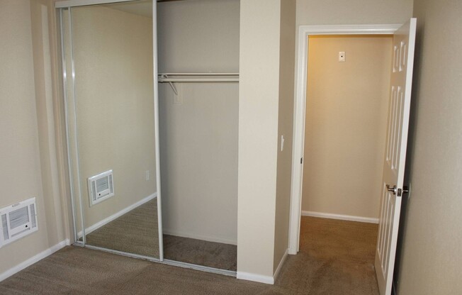 2 beds, 1 bath, $2,400