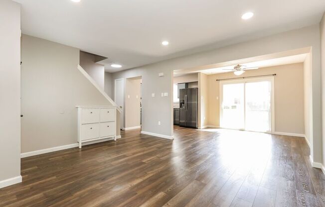 2504 OXFORD CT