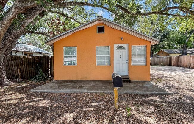 Spacious Tampa Home for Rent | Great Location & Large Yard! 3bed |2bath