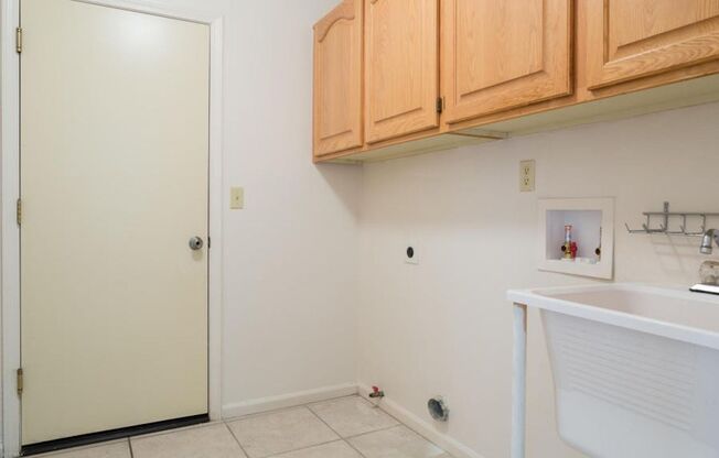 2 beds, 2 baths, $2,995