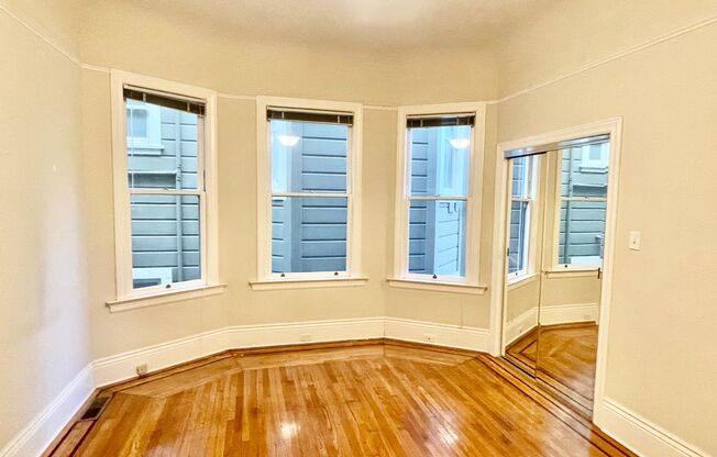 3 beds, 2.5 baths, $4,925, Unit 329 Presidio Ave