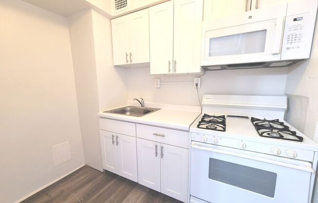 1 bed, 1 bath, $1,175, Unit 603
