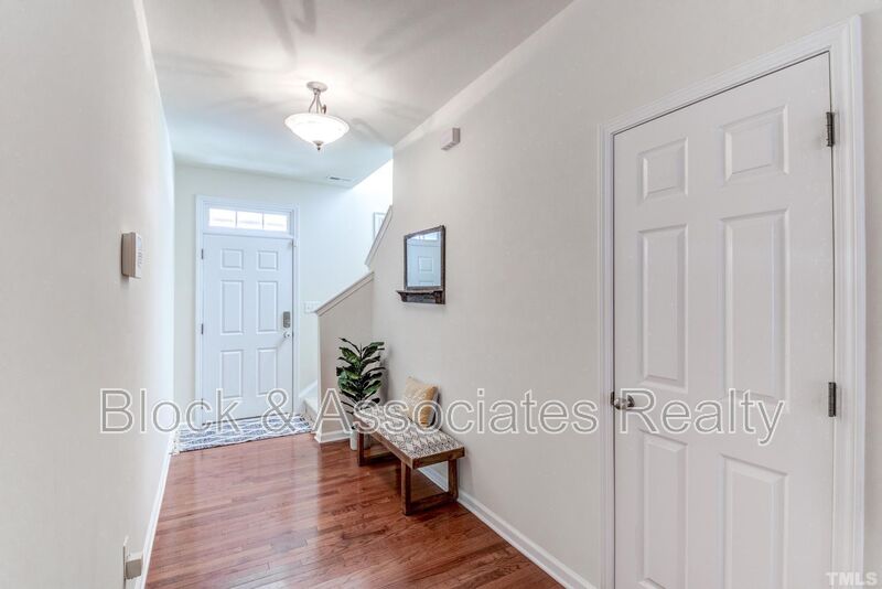 708 MARDONIE REACH LN