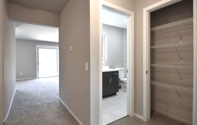 2 beds, 1 bath, 1,065 sqft, $1,995, Unit 3108-4