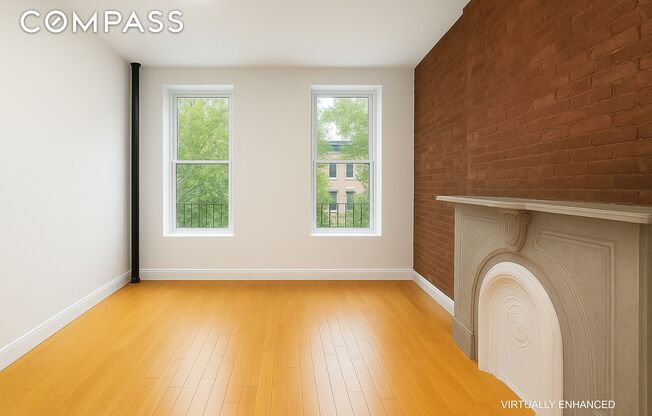 215 E 5 ST