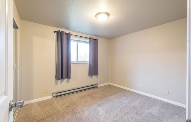 2 beds, 1 bath, 800 sqft, $1,195, Unit 8