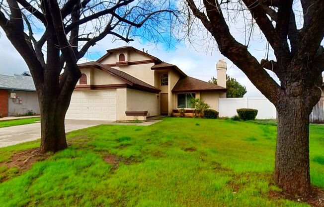 Beautiful 4 Bedroom 3 Bathroom Home in Yucaipa!