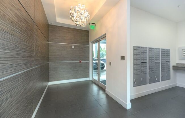 2 beds, 2 baths, 915 sqft, $2,500, Unit 306