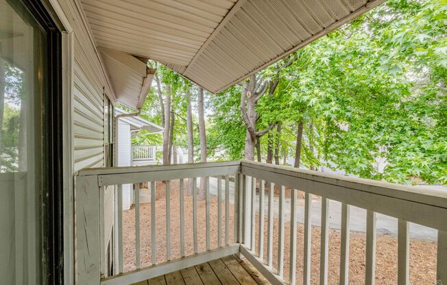 1 bed, 1 bath, 700 sqft, $875, Unit 1-10T