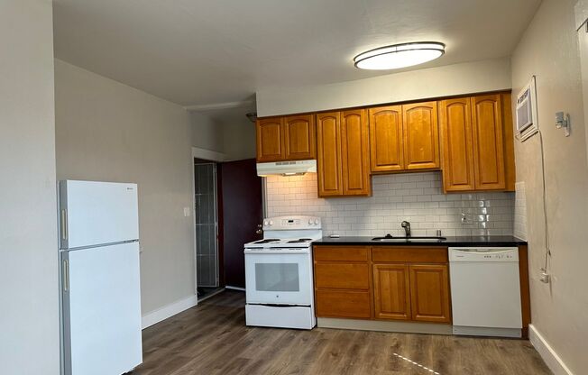 1 bed, 1 bath, 500 sqft, $1,425, Unit 4500-10