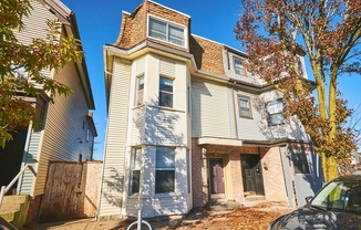 11 BOSTON ST