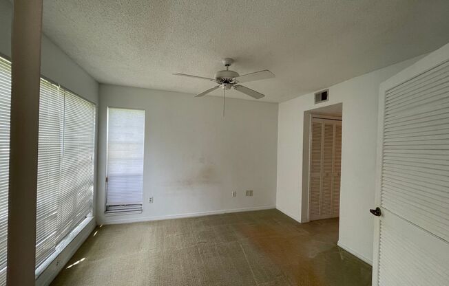 Great 3/2 Condo Centrally Located in Orlando