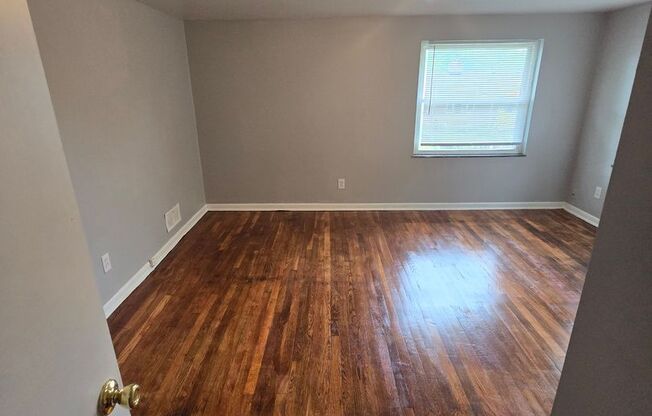 110-112 N TERRACE AVE