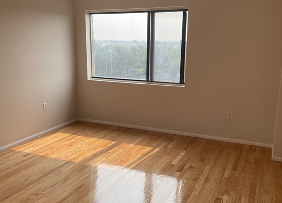 2 beds, 2 baths, 1,206 sqft, $3,000, Unit 502