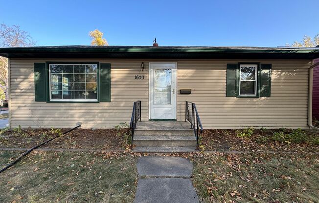 Spacious 3 Bed House in North Fargo!