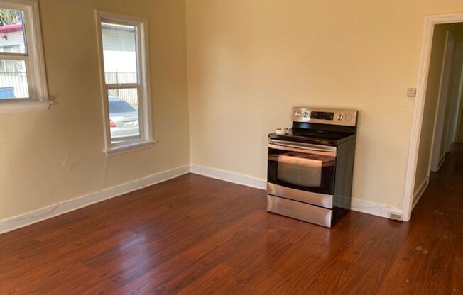 629 E 50 ST