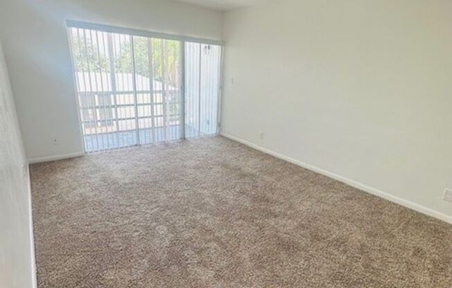 2 beds, 1 bath, 802 sqft, $1,995, Unit A225