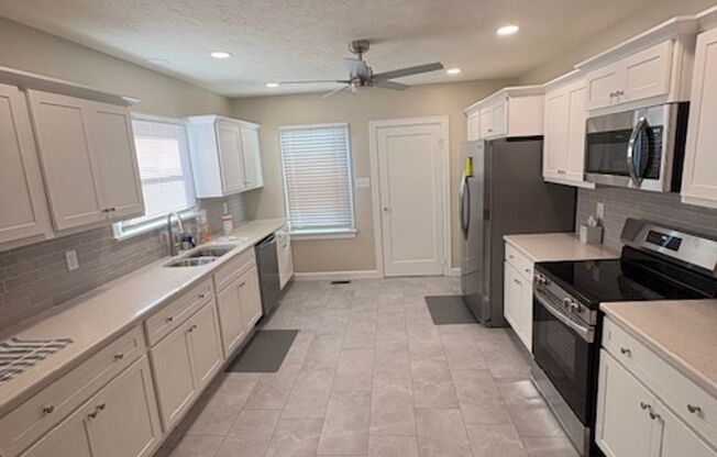 COMPLETE Remodel 2 Bedroom / 1 Bath House