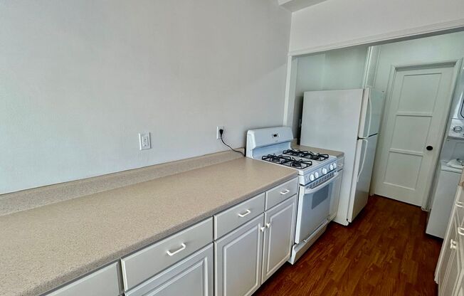 1 bed, 1 bath, 600 sqft, $2,100, Unit 4179