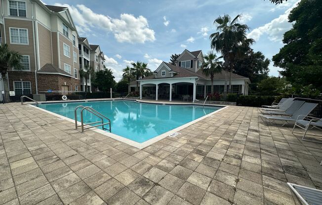 2 beds, 2 baths, $1,800