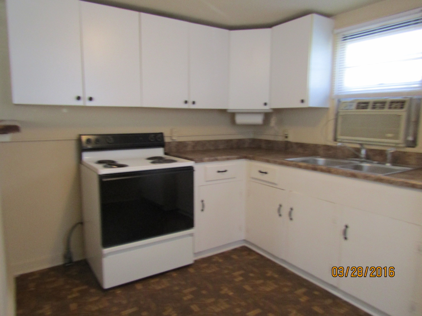 2 beds, 1 bath, $1,000