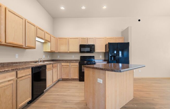 2 beds, 2 baths, 1,210 sqft, $1,425, Unit 3333-B